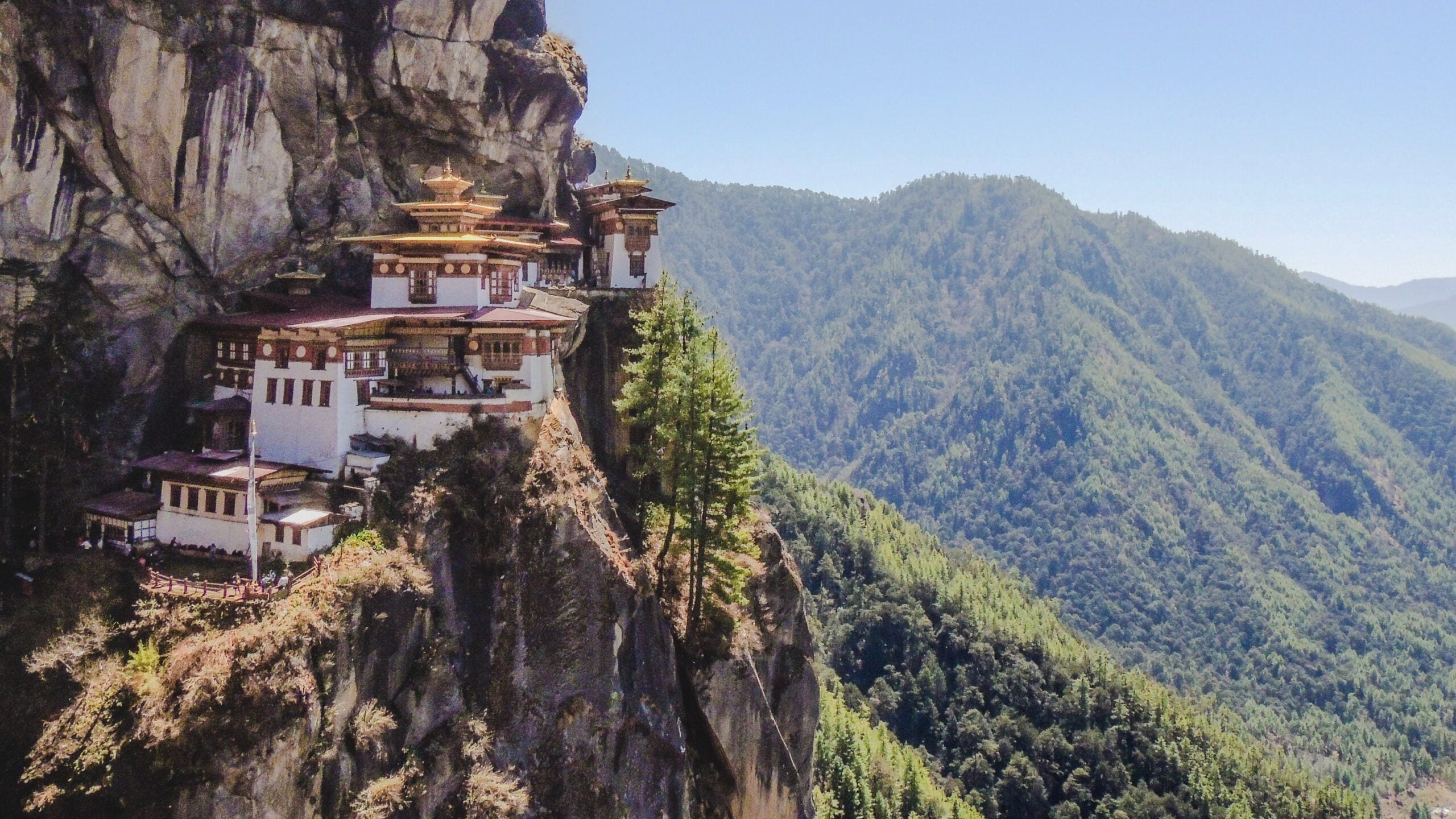 Read more about the article How To Reach The Happiest Country Bhutan From Bangalore?