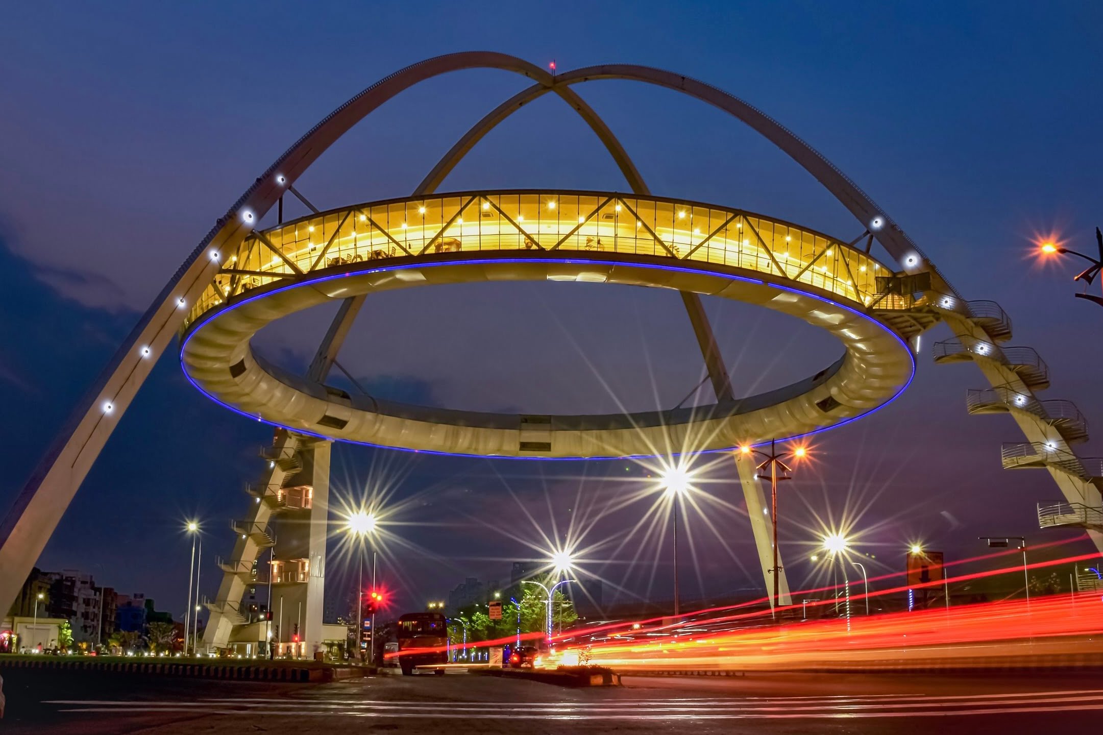 Read more about the article Biswa Bangla Gate- Let’s Explore The Hanging Restaurant Of Kolkata!